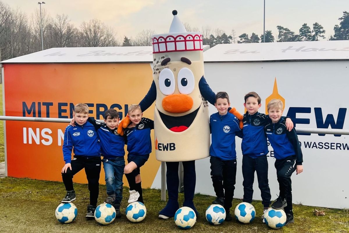 Das EWB-Fußballferiencamp 2026 steht in den Startlöchern